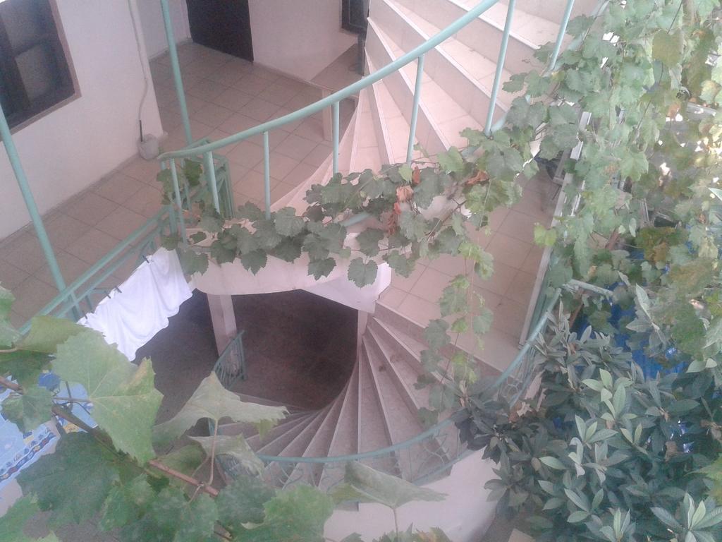 Maxim Mini Hotel Batumi Ruang foto