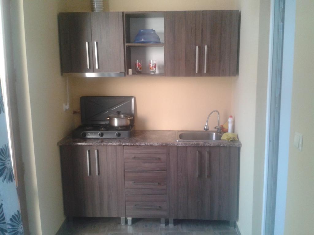 Maxim Mini Hotel Batumi Ruang foto